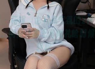 秀人网 – 花嫁，也有点气氛的z杯悠悠最新分享，倒是让我思考婚礼啥时候能这样轻松。