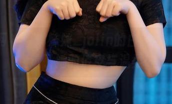 秀人网 – 卓琳妹妹_jolin的白丝写真集，精选了她的俏皮与温柔…