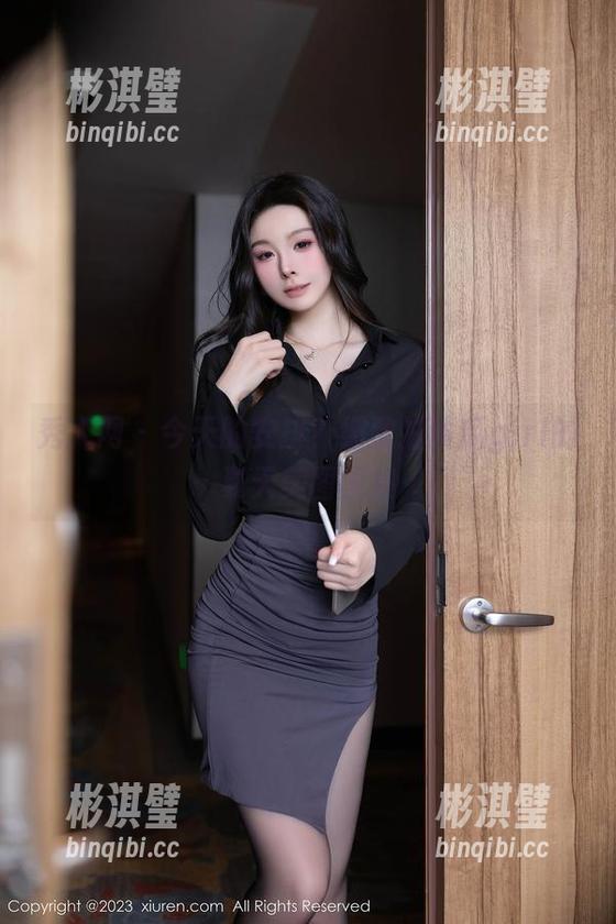 秀人网 - 今天的安排？细数拍黄瓜girl的夏天美图图集