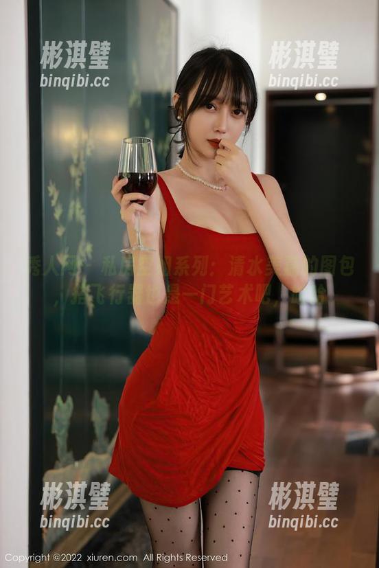 秀人网 - 私房空姐系列：清水美嘉的图包，搭飞行器也是一门艺术吧，哈哈