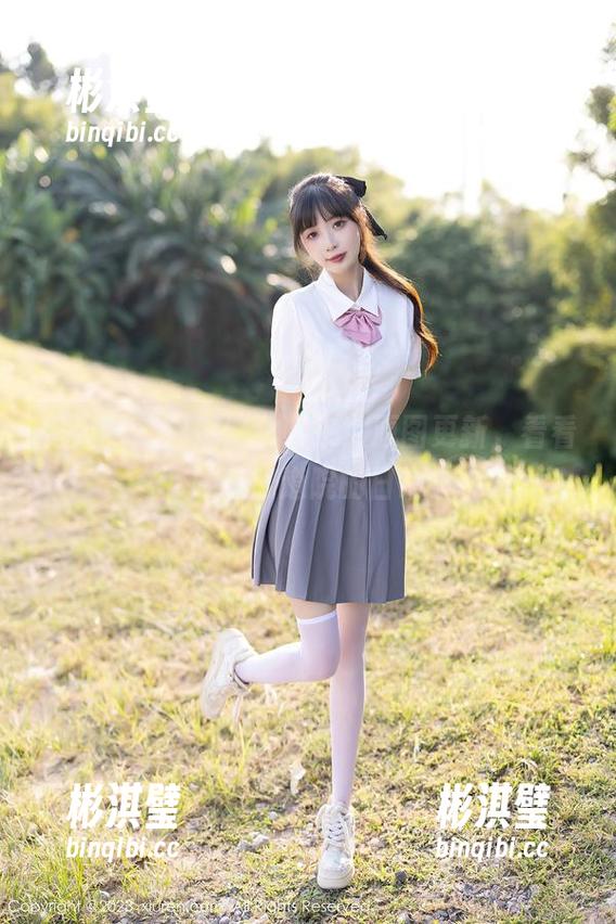 秀人网 - 温妮修女归来！原图更新，看看她在修道院的日常