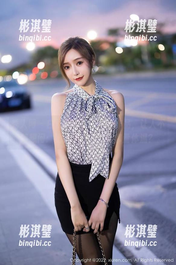 秀人网 - 白浅浅的定制护士作品，让人不禁想问：她会不会突然给你量体温？