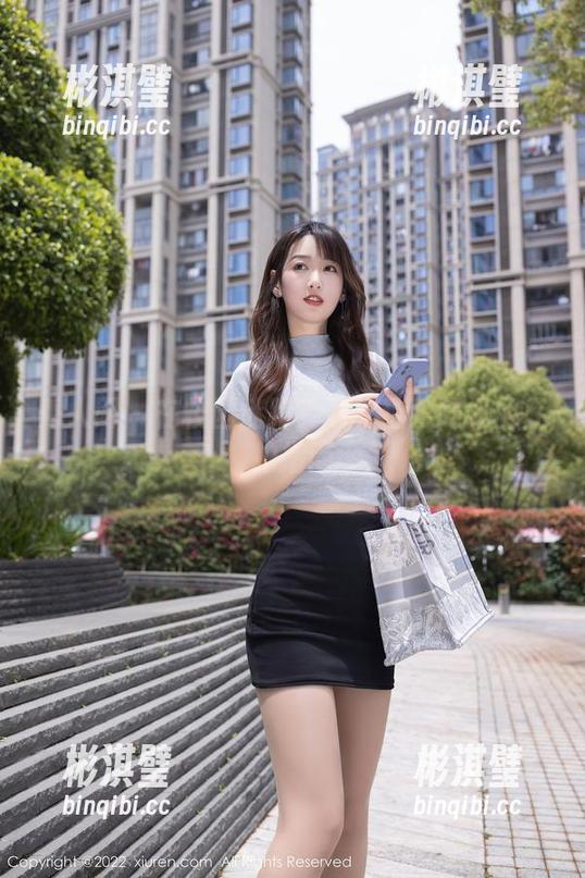 秀人网 - 在校园迷路？看软糖爱喝奶的私拍指南