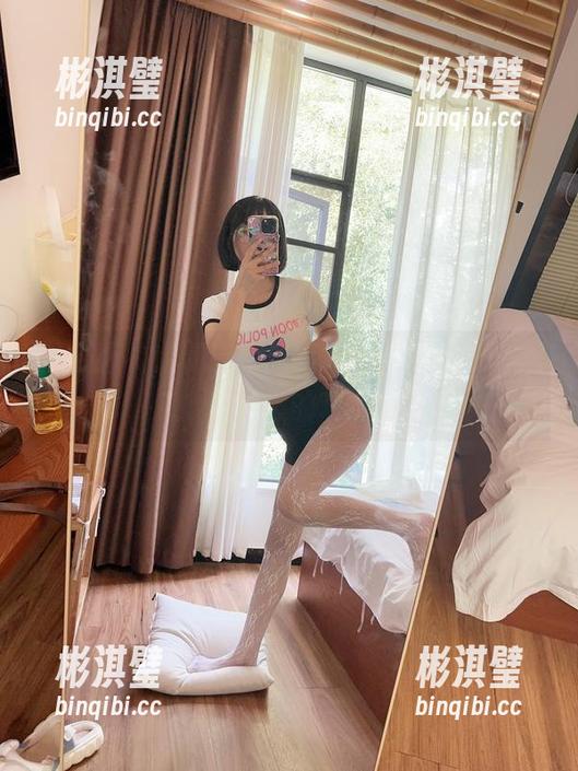 微密圈 - 定制图集里藏的，是胜利的小生活办公室里的咕噜咕噜