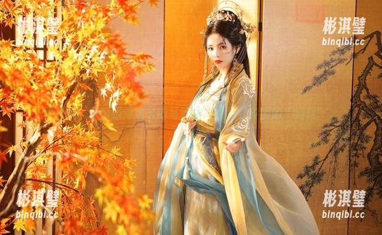 厉害了！苏嫣嫣阿姨最新写真集，纱巾和泰国的“闲暇”。