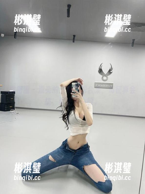 微密圈 - 漂亮的红底高跟合集，葛征真会挑，眼光不一般。