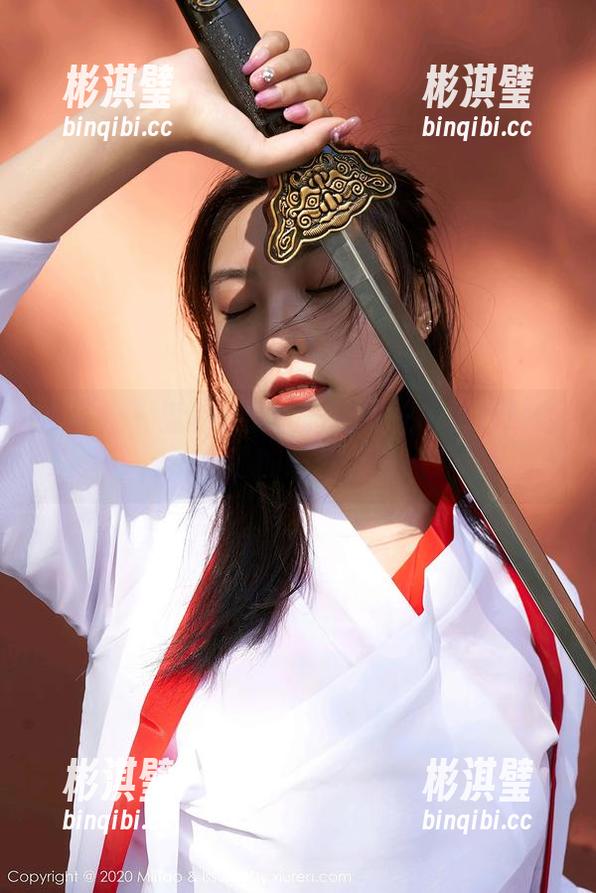 蜜桃社 - 温心怡的校园图册——免费放送，想看的都有道理！