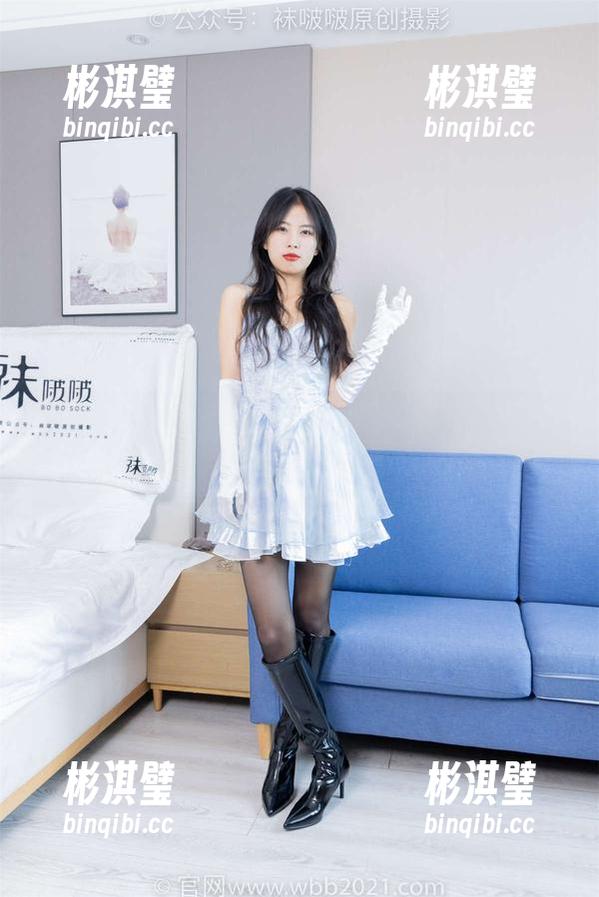 袜啵啵 - 注意！熊熊更新了泳装写真，水花四溅不只是因为游泳哦！