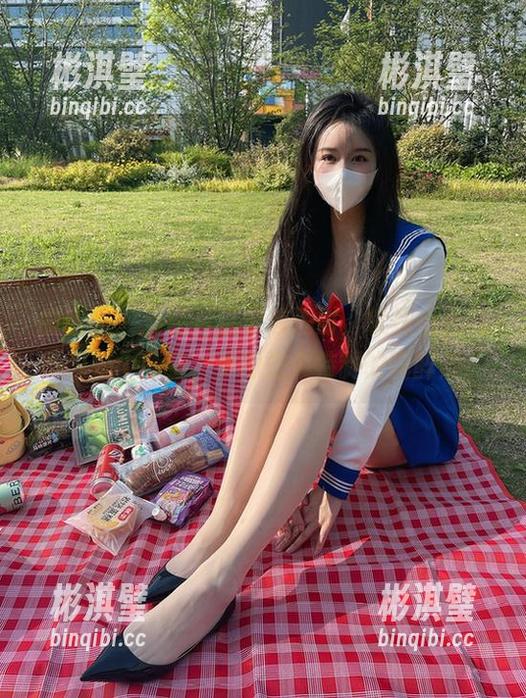 微密圈 - 当图片温柔流淌时，软妹小九九不只是个博主，更像是个特制的陶醉剂！