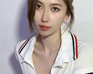 微密圈 – 论一条白裙在醇子小姨眼中的地位：美图还是名场面，二选一！