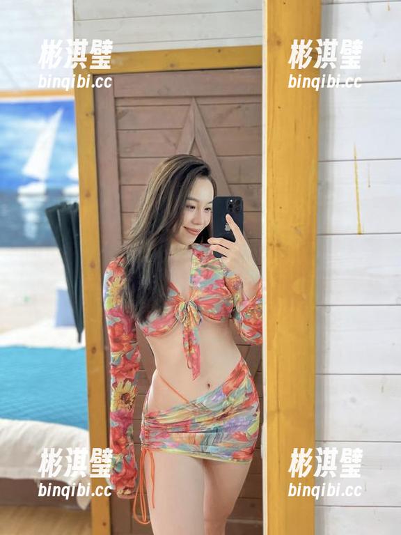 微密圈 - 秘籍集：铁锤姐姐的美腿全集，补充一点儿以上吗？