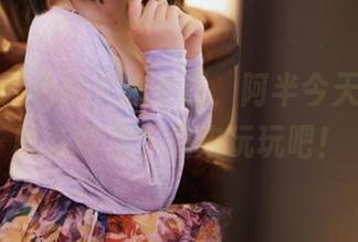 婚纱不只是婚礼的专属，阿半今天很开心的新作品下载来玩玩吧！
