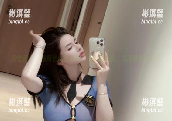 微密圈 - 一场阿色的私拍秀：水蜜桃沙漏，时间都被勾走了