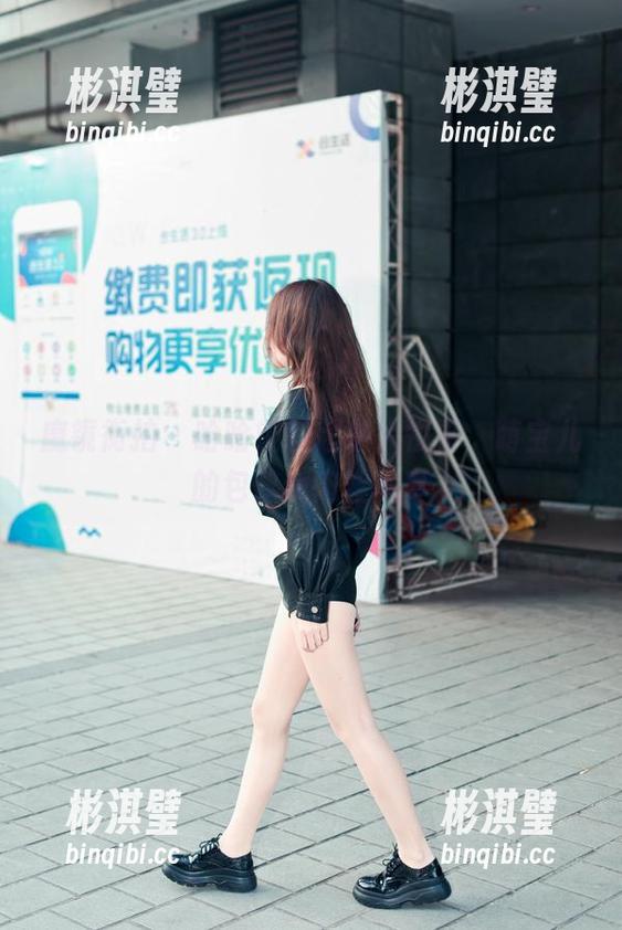 魔镜街拍 - 哈哈镜的超级大惨事，萌宝儿的包臀裙肉丝写真