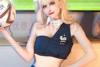 不花哨的优雅，鹿八岁baby灰丝套图值得你驻足！